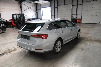 Skoda Octavia AMBITION picture 5