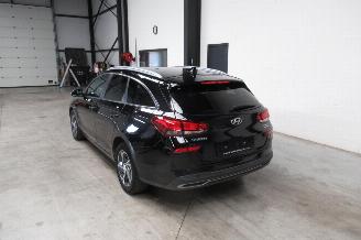 Hyundai I-30 BREAK picture 3