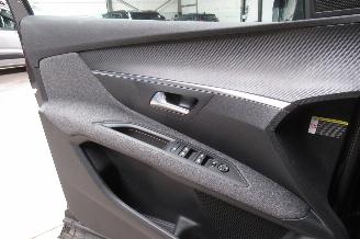 Peugeot 3008 SUV picture 23