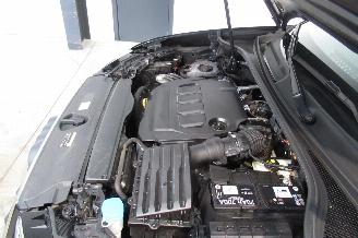 Audi Q3 SUV picture 9