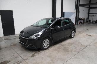Coche accidentado Peugeot 208 SEDAN 2019/4
