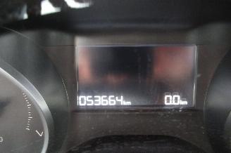Peugeot 208 SEDAN picture 14