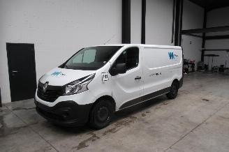 skadebil bedrijf Renault Trafic CAMIONETTE 2018/9