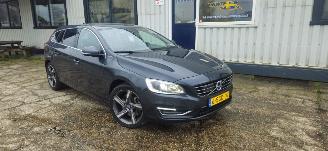 Dezmembrări autoturisme Volvo V-60 2.4 D6 AWD Plug-In Hybrid Summum 2013/9