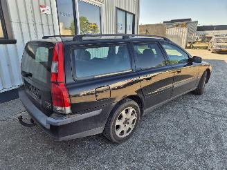 Volvo V-70 2.4T picture 6