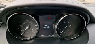 krockskadad bil auto Jaguar E-Pace R Dynamic S* AWD* Panoramaschuifdak*LED*Adaptive cruisecontrol*Soundsysteem*PDC*DAB+*Camera*Leren stoelen Elektrisch met stoelbediening Memory* 2018/12