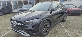 uszkodzony samochody osobowe Mercedes GLA 180 Automaat*LED*Trekhaak*Digitaal display*Comfort stoelen*Parkeerpaket met camera*Navigatie*Apple Carplay*MBUX* 2025/7