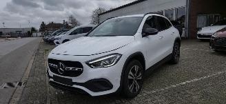 Auto incidentate Mercedes GLA 220d 4Matic*Automaat*Ambiente*LED*DigitalDisplay*Navigatie*Nachtzicht paket*Parkeer paket* 2022/8