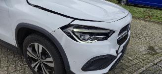 Mercedes GLA 220d 4Matic*Automaat*Ambiente*LED*DigitalDisplay*Navigatie*Nachtzicht paket*Parkeer paket* picture 4
