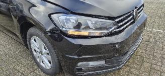 Volkswagen Touran 1.5L Benzine Highline *Automaat* LED *Ambiente *Camera *Apple CarPlay *Digitaal Cockpit *Airco *DAB+ picture 4