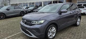 Avarii autoturisme Volkswagen T-Cross 1.0L Benzine Life*Airco*Keyless*Camera*LED*DAB*Trekhaak* 2024/5