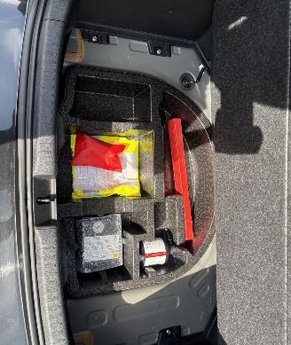 Toyota Yaris 1.5L VVTi 130 Co 95Gr * LED*HeadUp*Trekhaak*Navigatie*Keyless* picture 17
