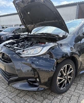 Toyota Yaris 1.5L VVTi 130 Co 95Gr * LED*HeadUp*Trekhaak*Navigatie*Keyless* picture 24