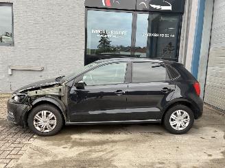 damaged passenger cars Volkswagen Polo VW POLO 1.2I 2016 2016/2
