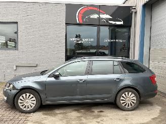 krockskadad bil auto Skoda Octavia SKODA OCTAVIA 1.6TDI 2016 2016/3