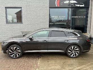 Damaged car Volkswagen Arteon VW ARTEON HYBRIDE R LINE 2022 2022/2