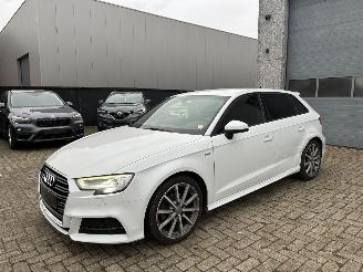 Coche accidentado Audi A3 AUDI A3 1.6TDI DSG 2018 S LINE 2018/12