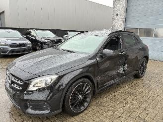 damaged passenger cars Mercedes GLA MERCEDES GLA200d AMG 2019 2019/4