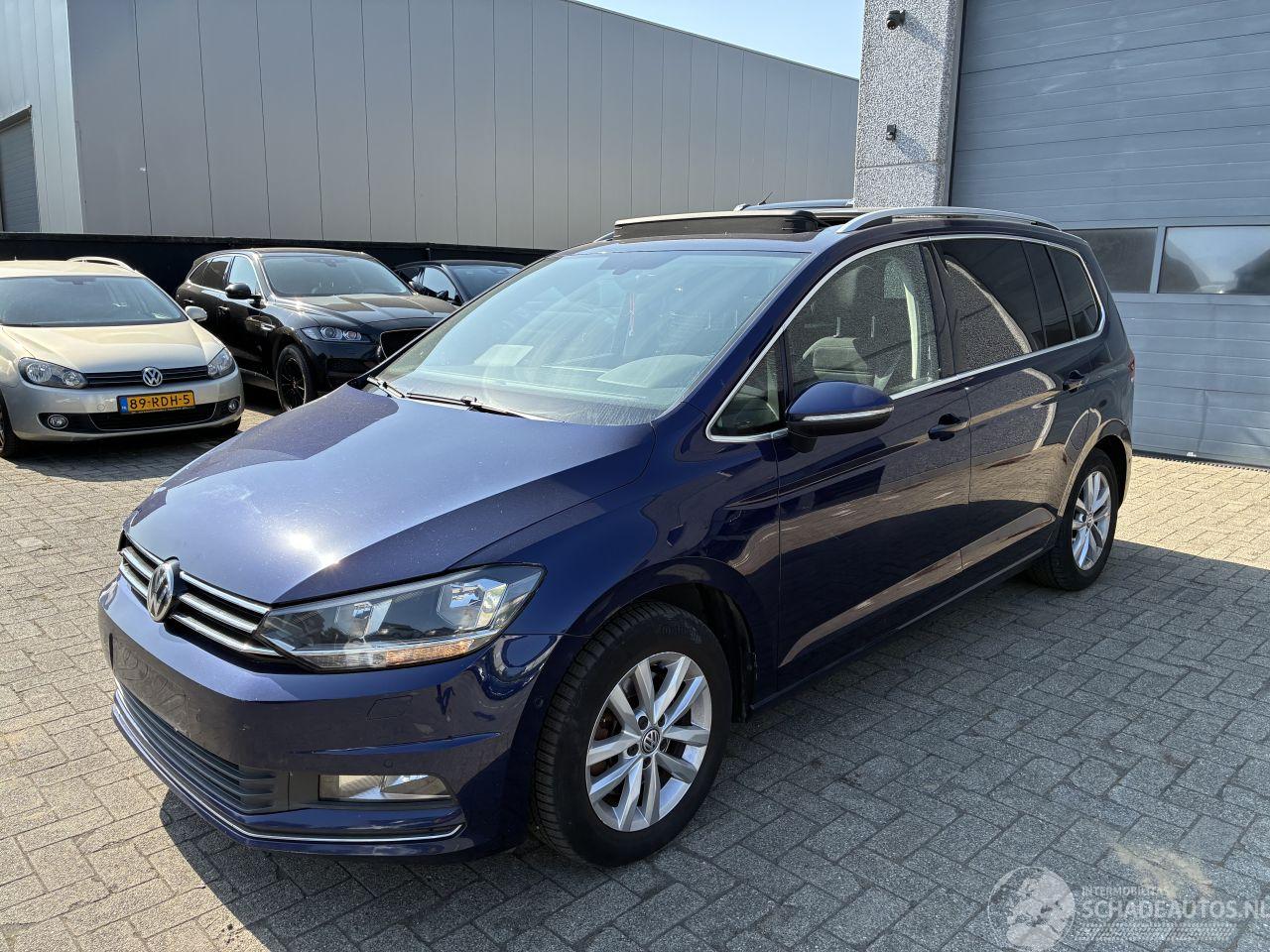 Volkswagen Touran VW TOURAN 1.6D DSG 2017 7 ZIT