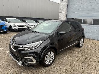 Schadeauto Renault Clio RENAULT CAPTUR 1.5D 2018 2018/6