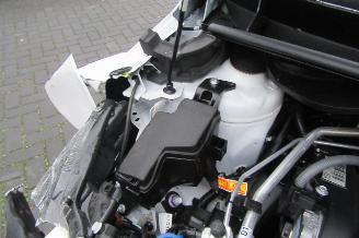 Mazda 2 Hybrid - 1.5 Centre-line picture 11