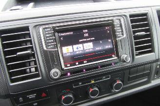 Volkswagen Transporter 2.0 TDI DSG L2H1 DC Highline picture 11