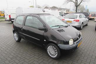 Damaged car Renault Twingo 1.2 Authentique 2005/7