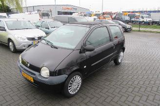 Renault Twingo 1.2 Authentique picture 2