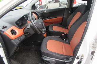 Hyundai I-10 Motion Comfort Automaat picture 8