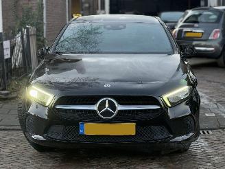 Mercedes A-klasse A180 Benzine automaat sfeerverlichting picture 2