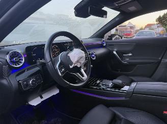 Mercedes A-klasse A180 Benzine automaat sfeerverlichting picture 16