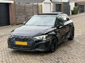 Vaurioauto  passenger cars Audi S3 SPORTBACK 310 PK PANO 2021/1