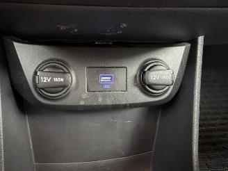 Hyundai Ioniq  picture 17