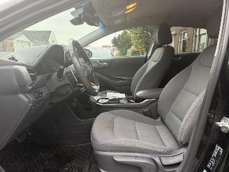 Hyundai Ioniq  picture 23