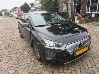 Hyundai Ioniq  picture 3