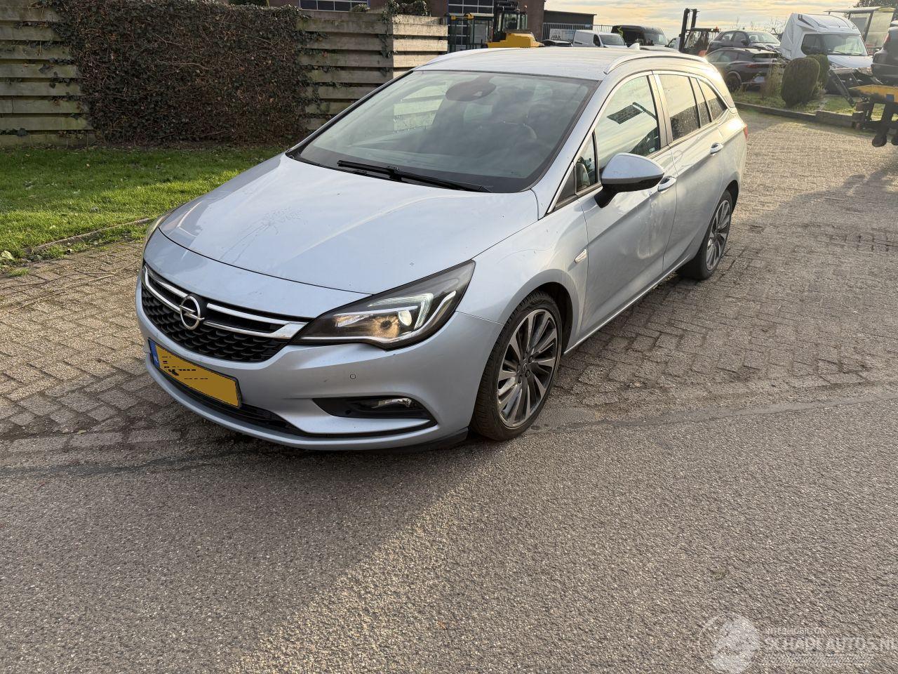 Opel Astra 1.6 Cdti SPORTS TOURER+