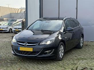 Schadeauto Opel Astra SPORTS TOURER EURO 6 2016/1