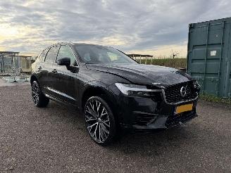 Volvo Xc-60 2.0 T8 R DESIGN AWD picture 3