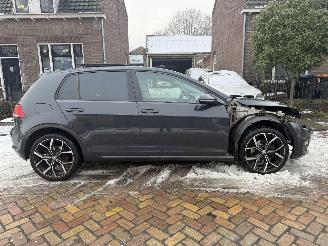 Volkswagen Golf 2.0 TDI AUTOMAAT 150 PK PANO picture 6