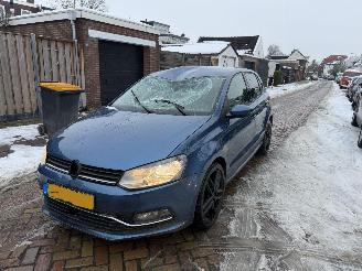 uszkodzony samochody osobowe Volkswagen Polo 1.2 TSI HIGHLINE AUTOMAAT 2014/1