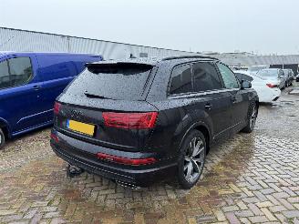 Audi Q7 3.0 TDI QUATTRO 7 PERS S Line picture 3