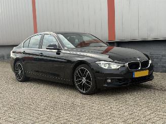damaged passenger cars BMW 3-serie 330e AUTOMAAT 2016/1