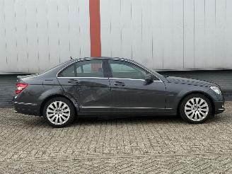 Mercedes C-klasse 350 CGI BlueEFFICIENCY Avantgarde picture 2