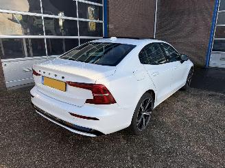 Volvo S-60 2.0 B4 Dark Edition R NAP!! picture 29