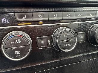 Volkswagen Golf 2.0 GTD 184 PK Sport Pano picture 18