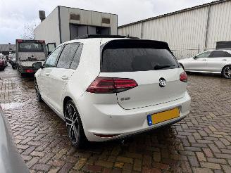 Volkswagen Golf 2.0 GTD 184 PK Sport Pano picture 9