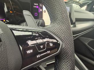 Volkswagen Golf 2.0 TSI R 4Motion picture 38