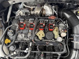 Volkswagen Golf 2.0 TSI R 4Motion picture 14