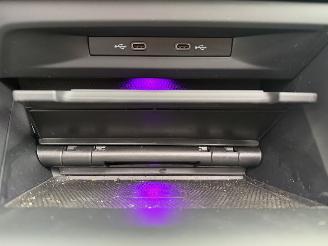 Volkswagen Golf 2.0 TSI R 4Motion picture 27