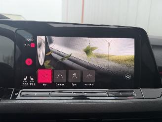 Volkswagen Golf 2.0 GTI 245 PK PANO picture 19